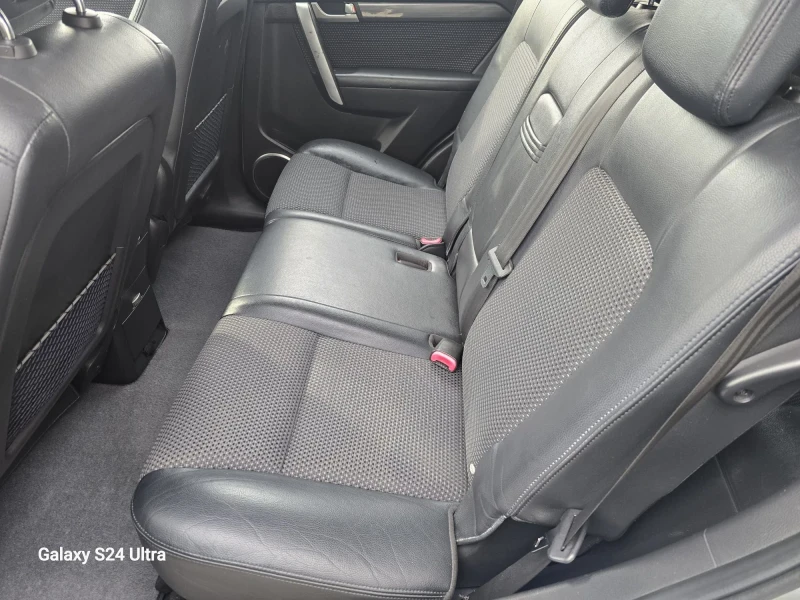 Chevrolet Captiva 2.0VCDI 4X4 7местна, снимка 15 - Автомобили и джипове - 53038066