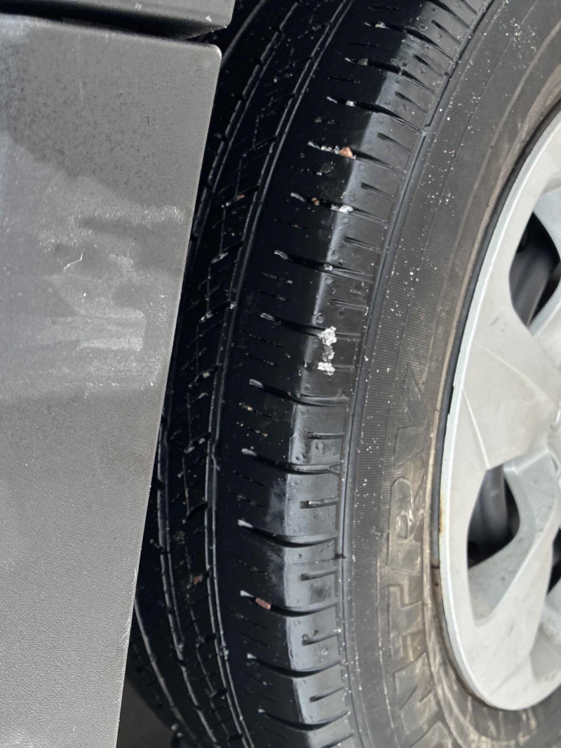 Toyota Rav4 2.5L 4cyl AWD, снимка 4 - Автомобили и джипове - 53260148