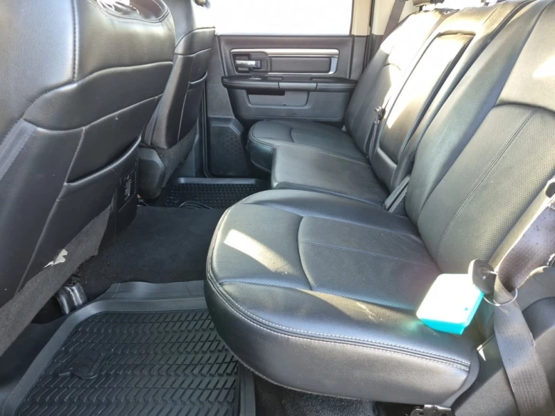 Dodge RAM 1500 * SPORT CREW CAB SHORT BED/CARFAX /камера/подгреви, снимка 12 - Автомобили и джипове - 53455523