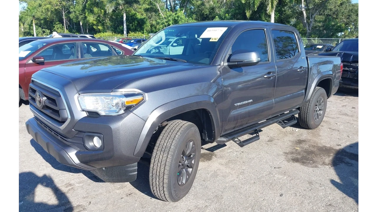 Toyota Tacoma SR5 V6 - [1] 