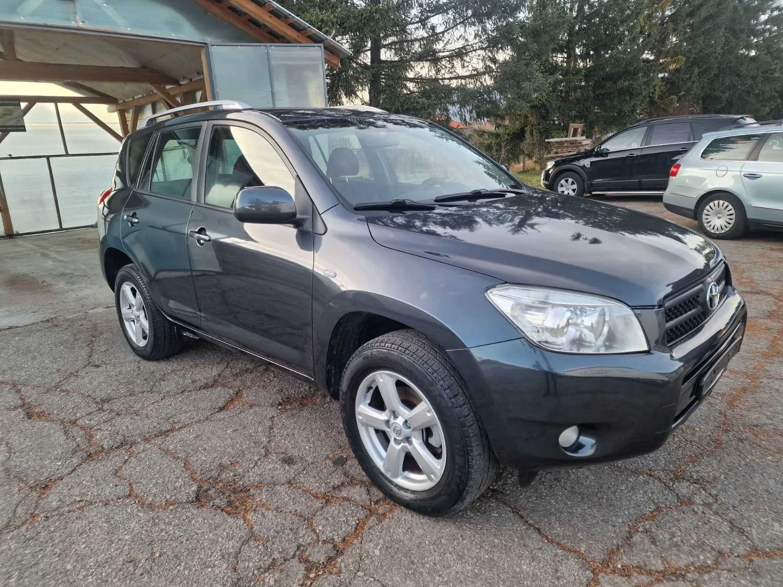 Toyota Rav4 Джип - изображение 3