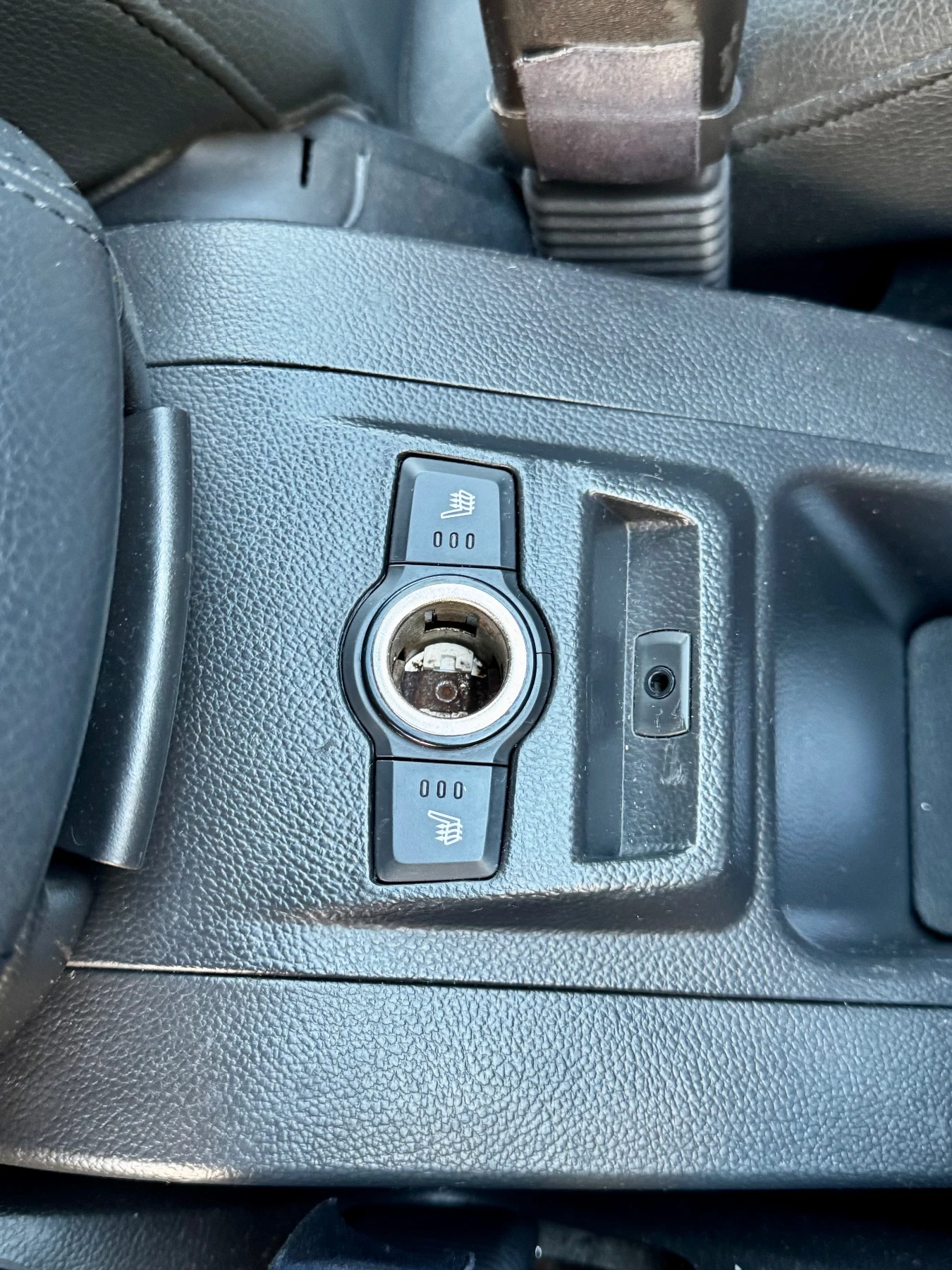 Opel Antara 2.4i 4x4 LPG - изображение 10