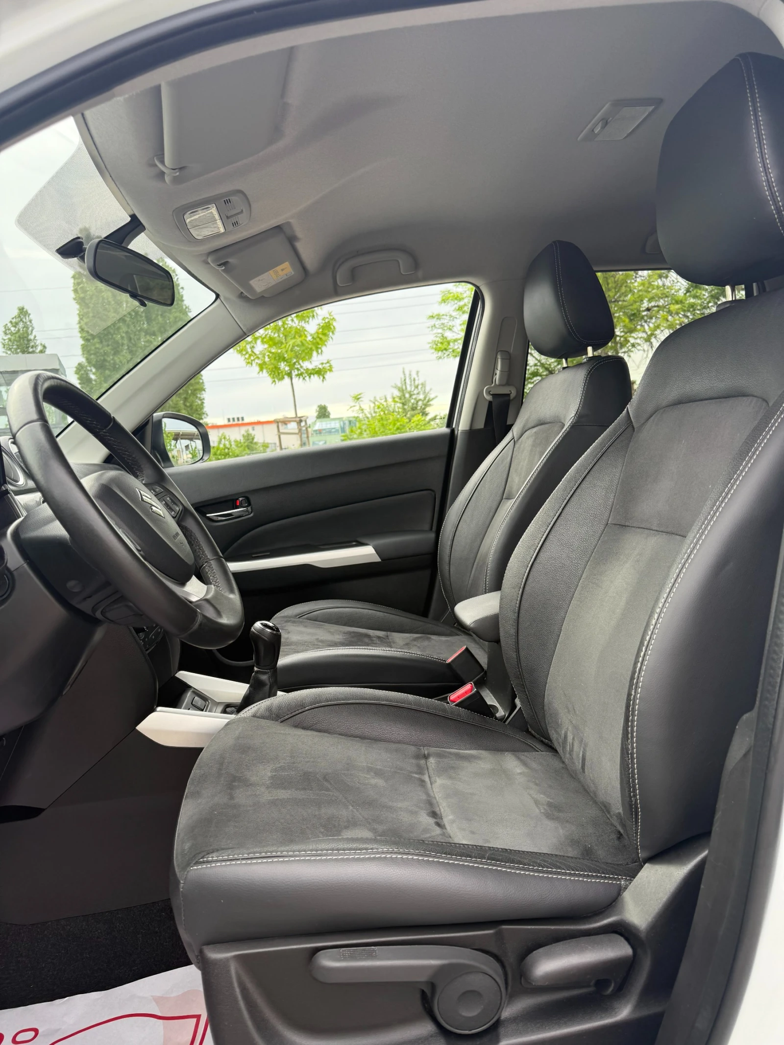 Suzuki Vitara 1.6i* GPL* FULL* CARPLAY*  - изображение 9