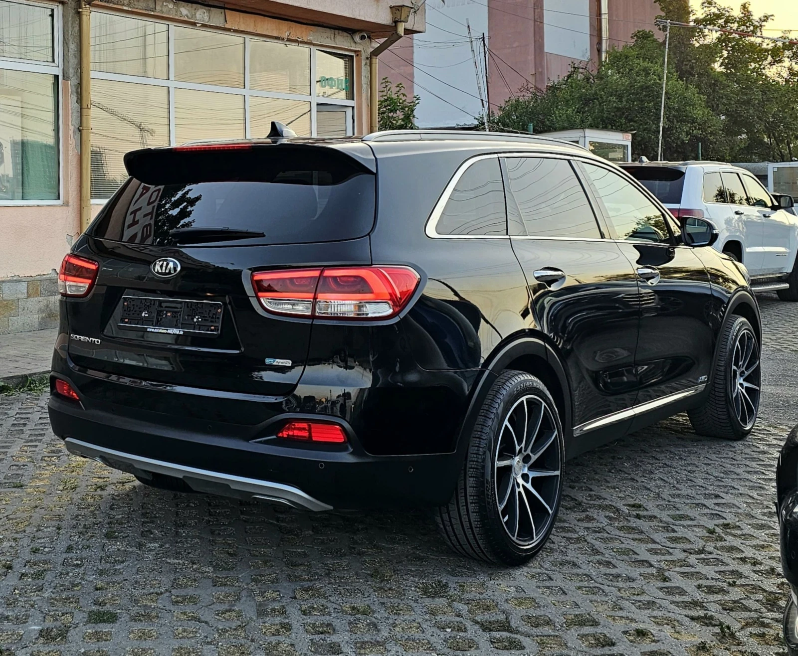 Kia Sorento 2.2 CRDI AWD Platinum 7 места CarPlay Infinity - изображение 4
