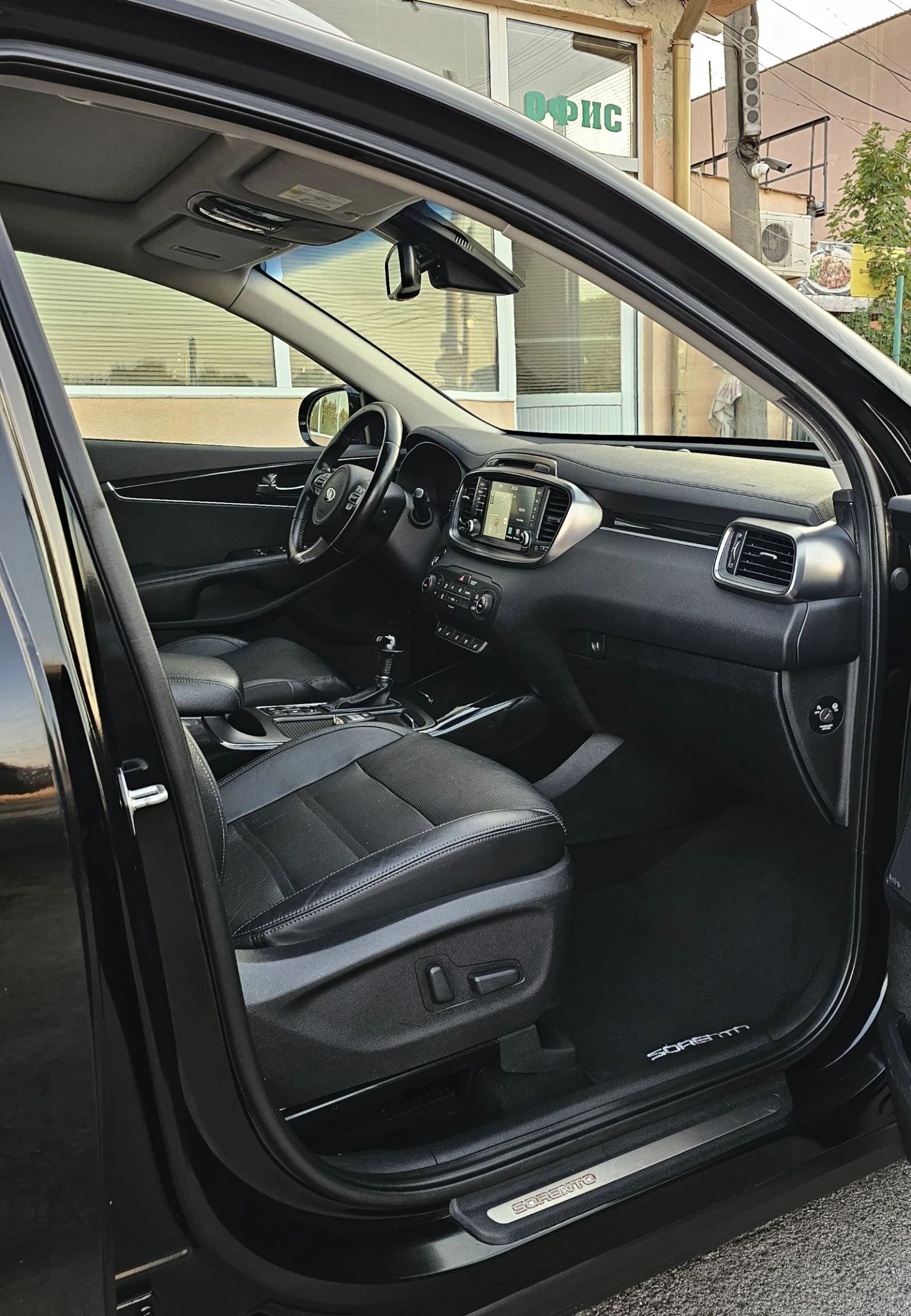 Kia Sorento 2.2 CRDI AWD Platinum 7 места CarPlay Infinity - изображение 8