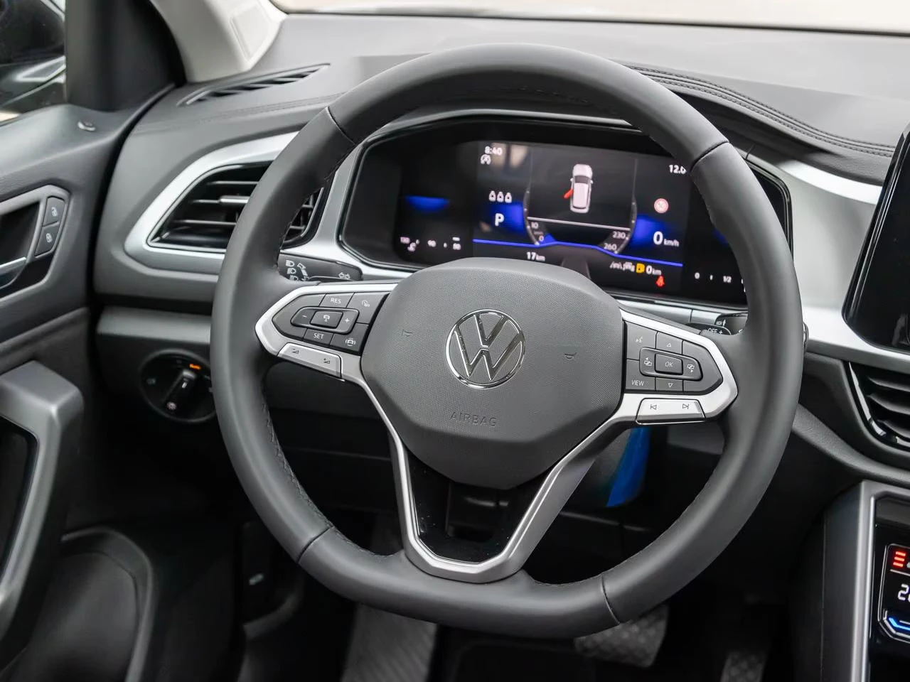 VW T-Roc НОВ!/150HP/LIFE/NAVI/CAM/LED/ACC/DIGI/KLESS/193g - изображение 9