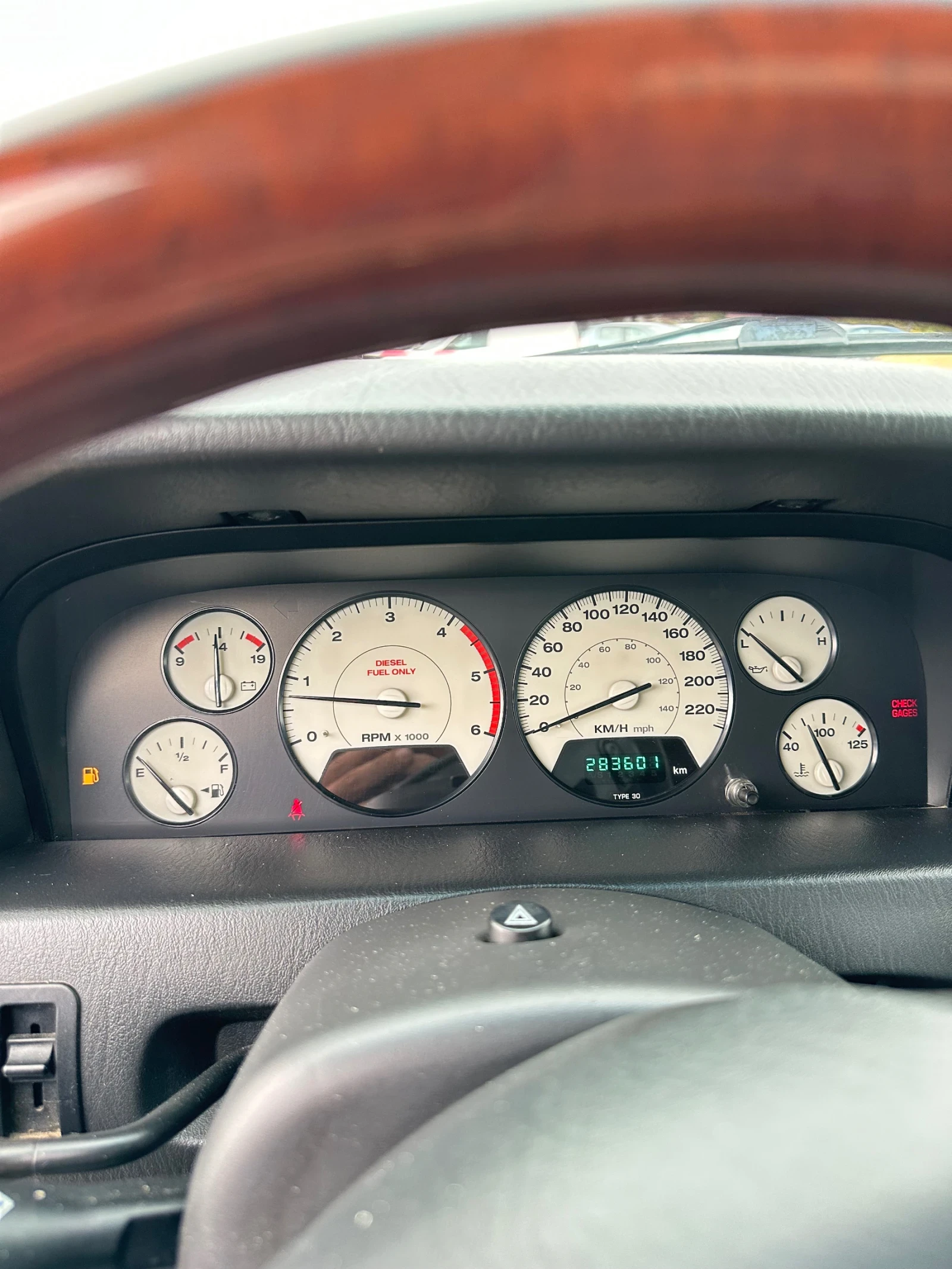 Jeep Grand cherokee 2.7 CRDI - изображение 8