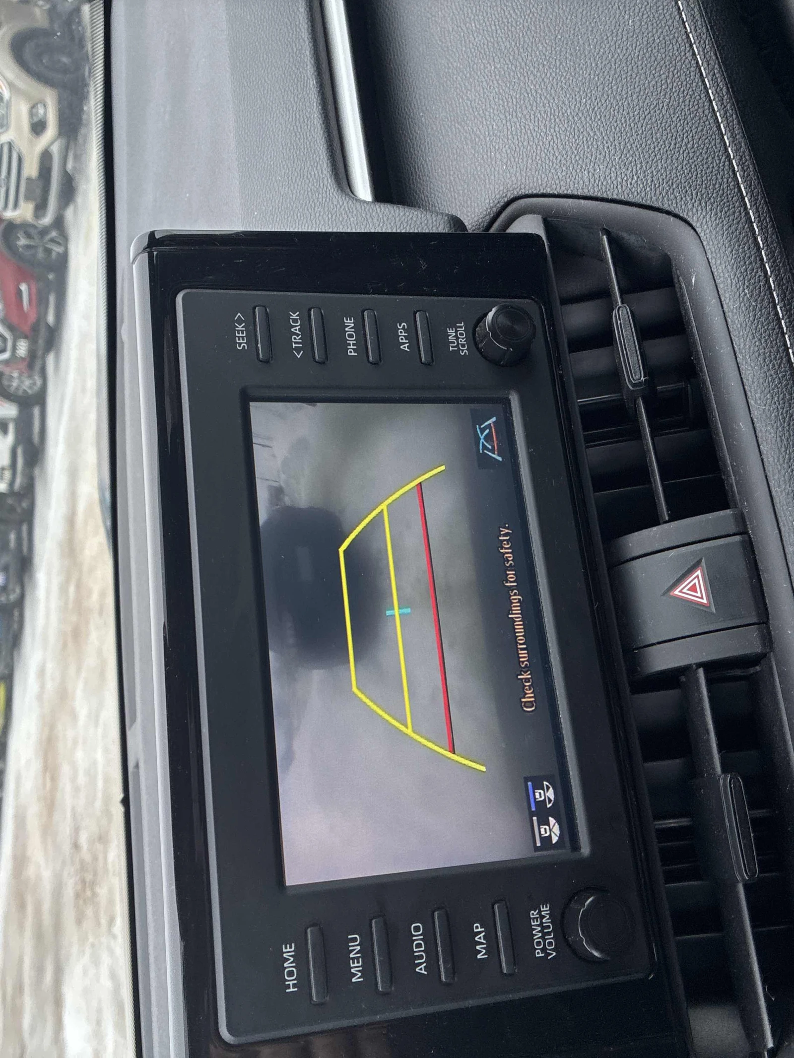 Toyota Rav4 2.5L 4cyl AWD - изображение 8