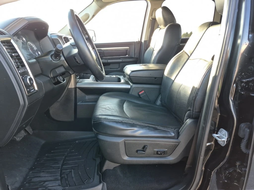 Dodge RAM 1500 * SPORT CREW CAB SHORT BED/CARFAX /камера/подгреви - изображение 5