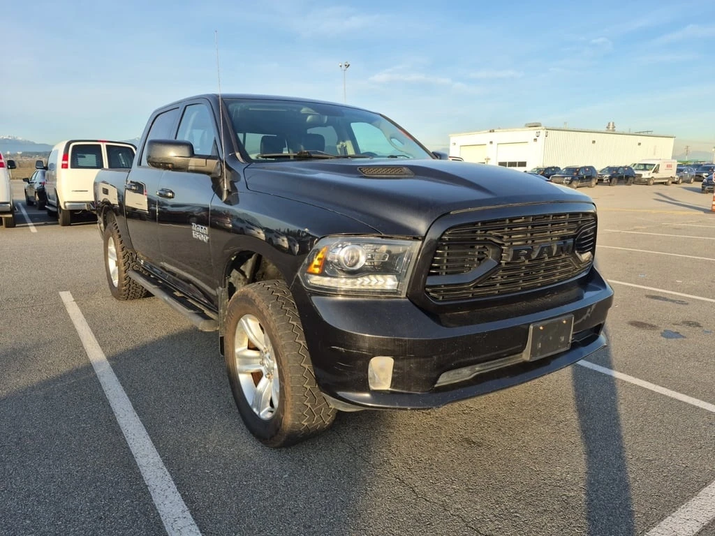 Dodge RAM 1500 * SPORT CREW CAB SHORT BED/CARFAX /камера/подгреви - изображение 2