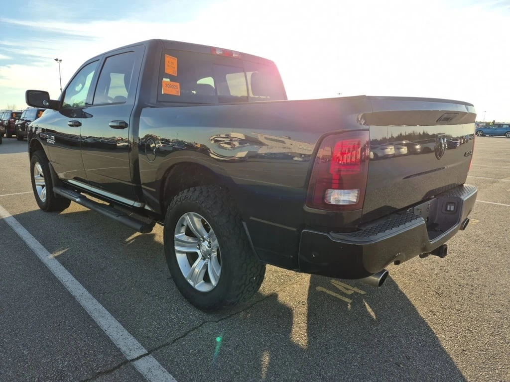 Dodge RAM 1500 * SPORT CREW CAB SHORT BED/CARFAX /камера/подгреви - изображение 4