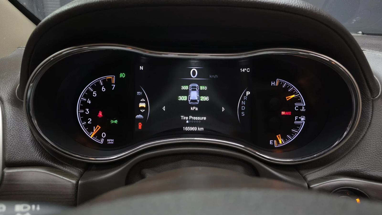 Jeep Grand cherokee OVERLAND / ОБДУХ / ПОДГРЕВИ / ПАНОРАМА, снимка 10 - Автомобили и джипове - 54060419