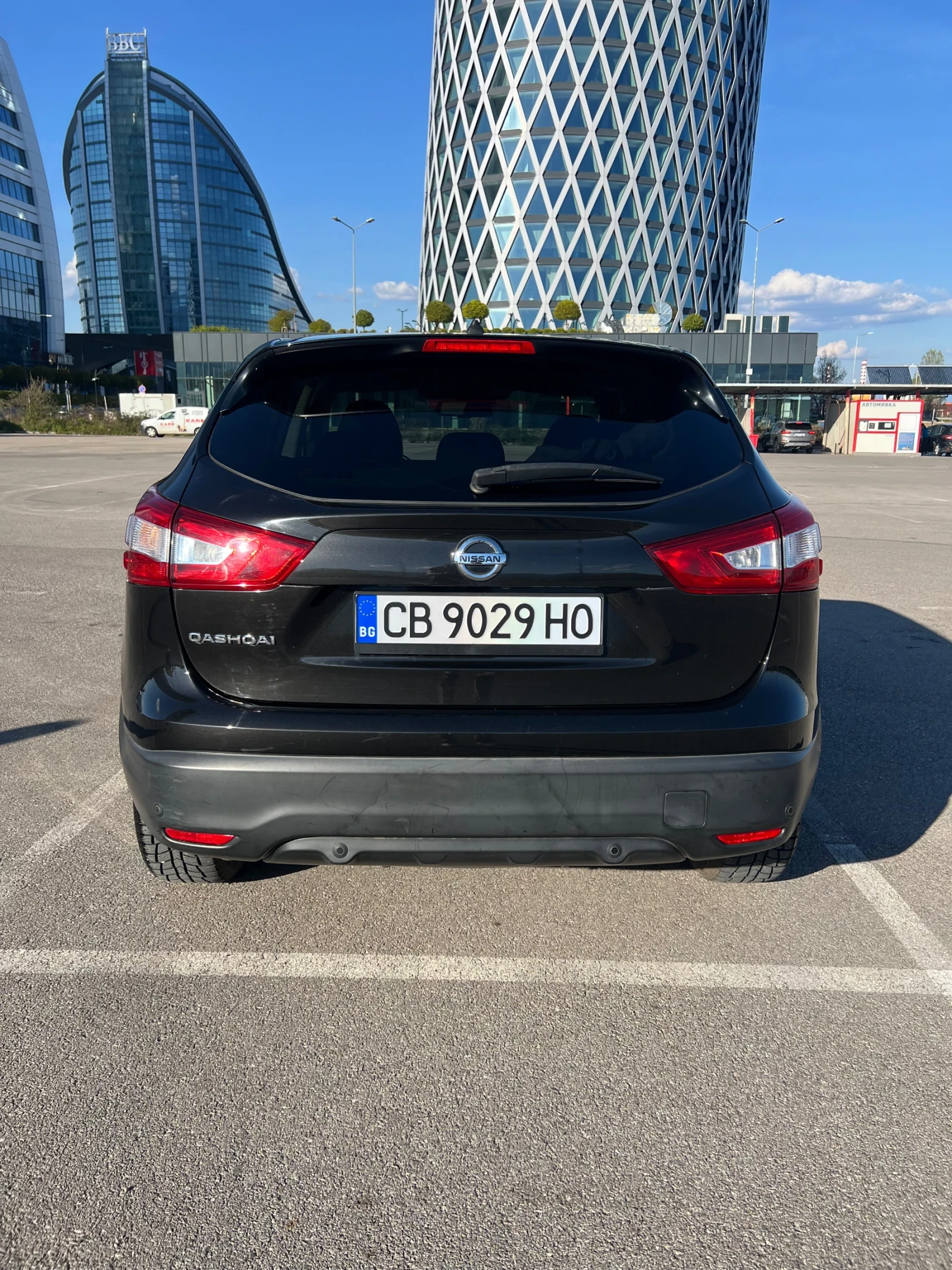 Nissan Qashqai, снимка 3 - Автомобили и джипове - 54255240