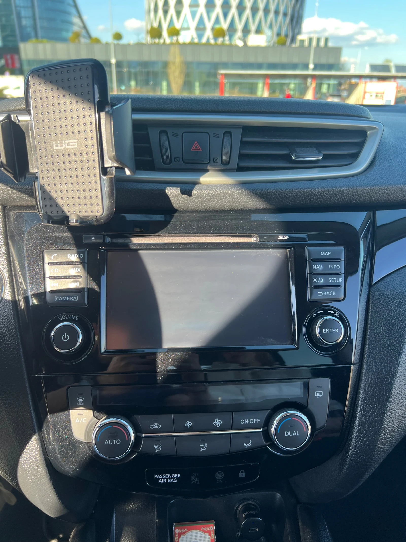 Nissan Qashqai, снимка 11 - Автомобили и джипове - 54255240