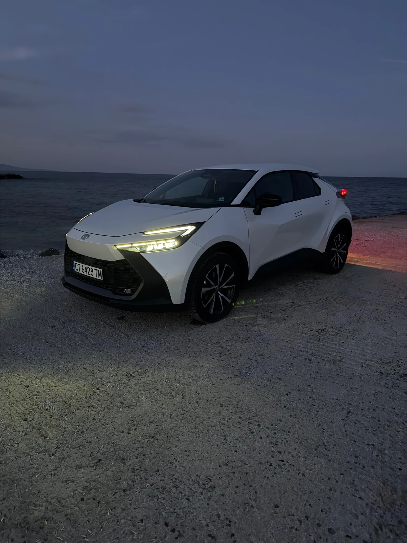Toyota C-HR Toyota CH-R 1.8 HEV E-CVT CLUB FWD   | Mobile.bg � ����������� 5
