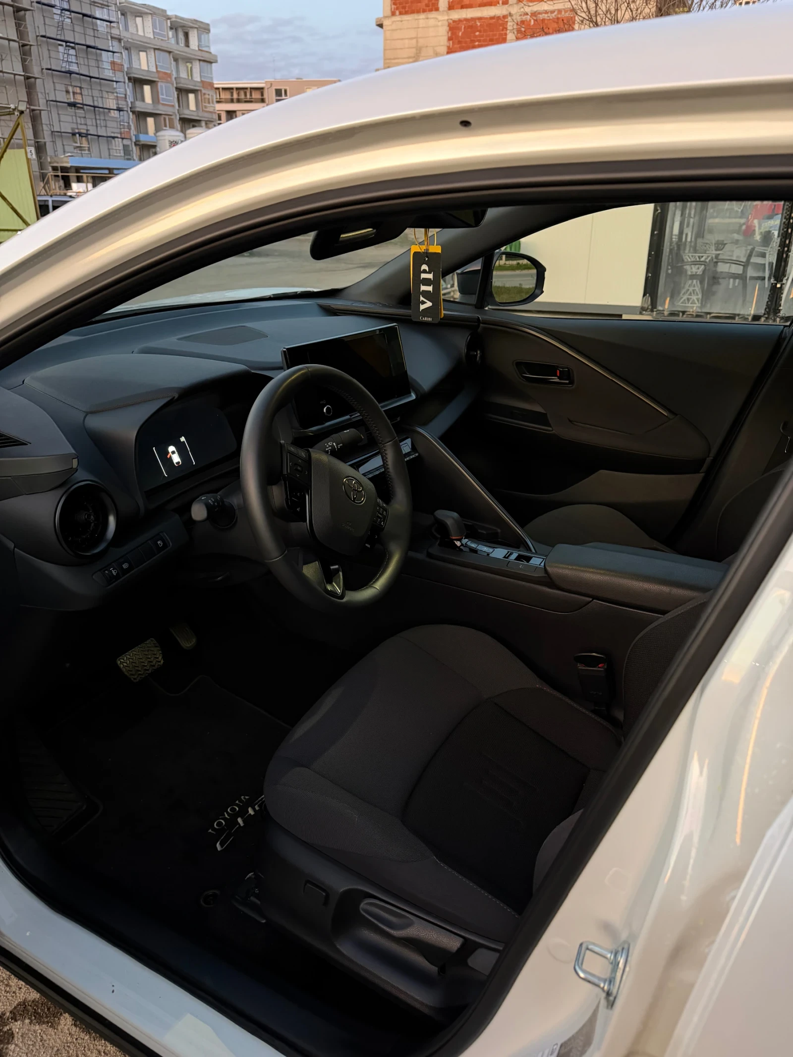 Toyota C-HR Toyota CH-R 1.8 HEV E-CVT CLUB FWD   | Mobile.bg � ����������� 12