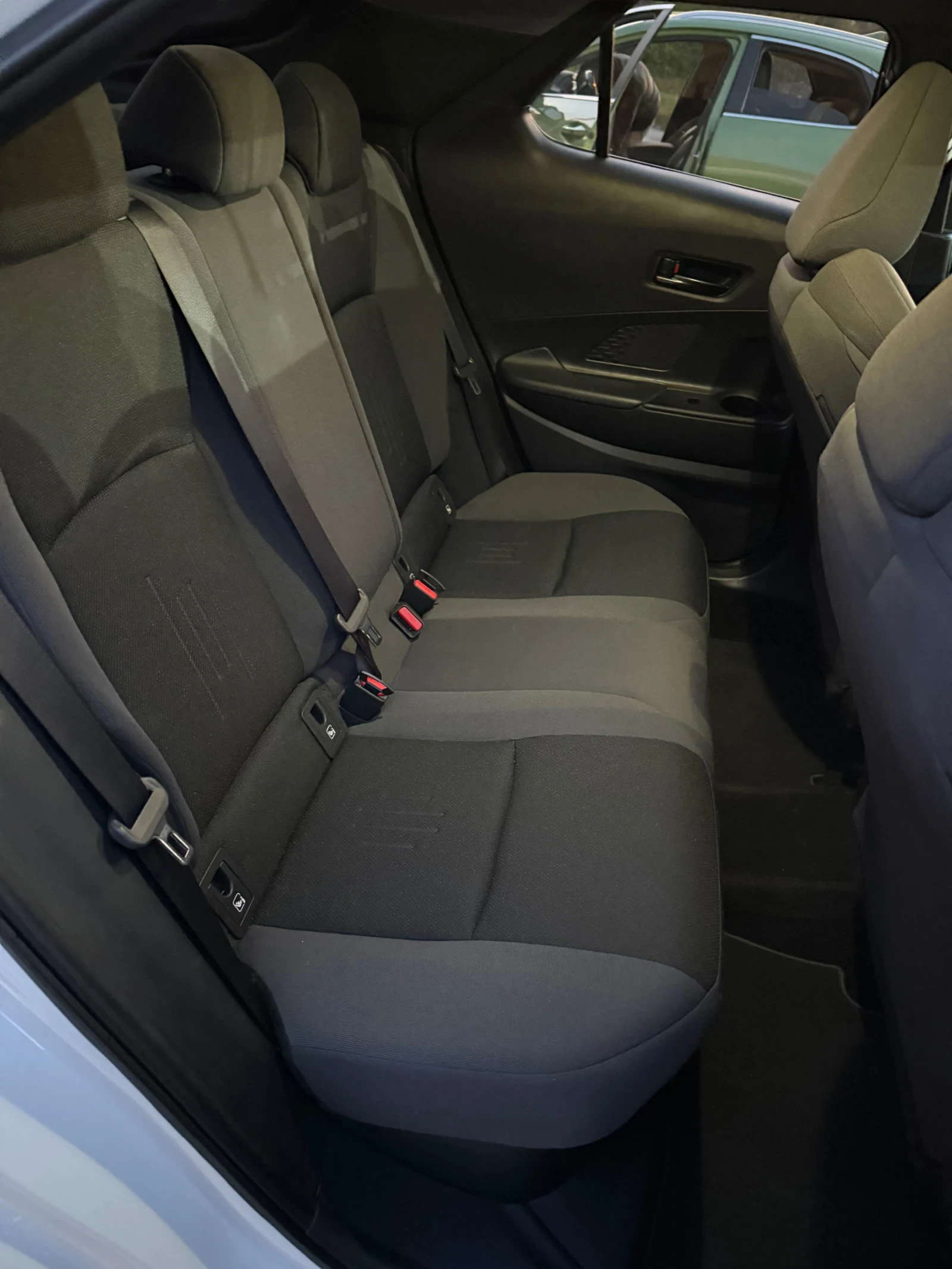 Toyota C-HR Toyota CH-R 1.8 HEV E-CVT CLUB FWD   | Mobile.bg � ����������� 14