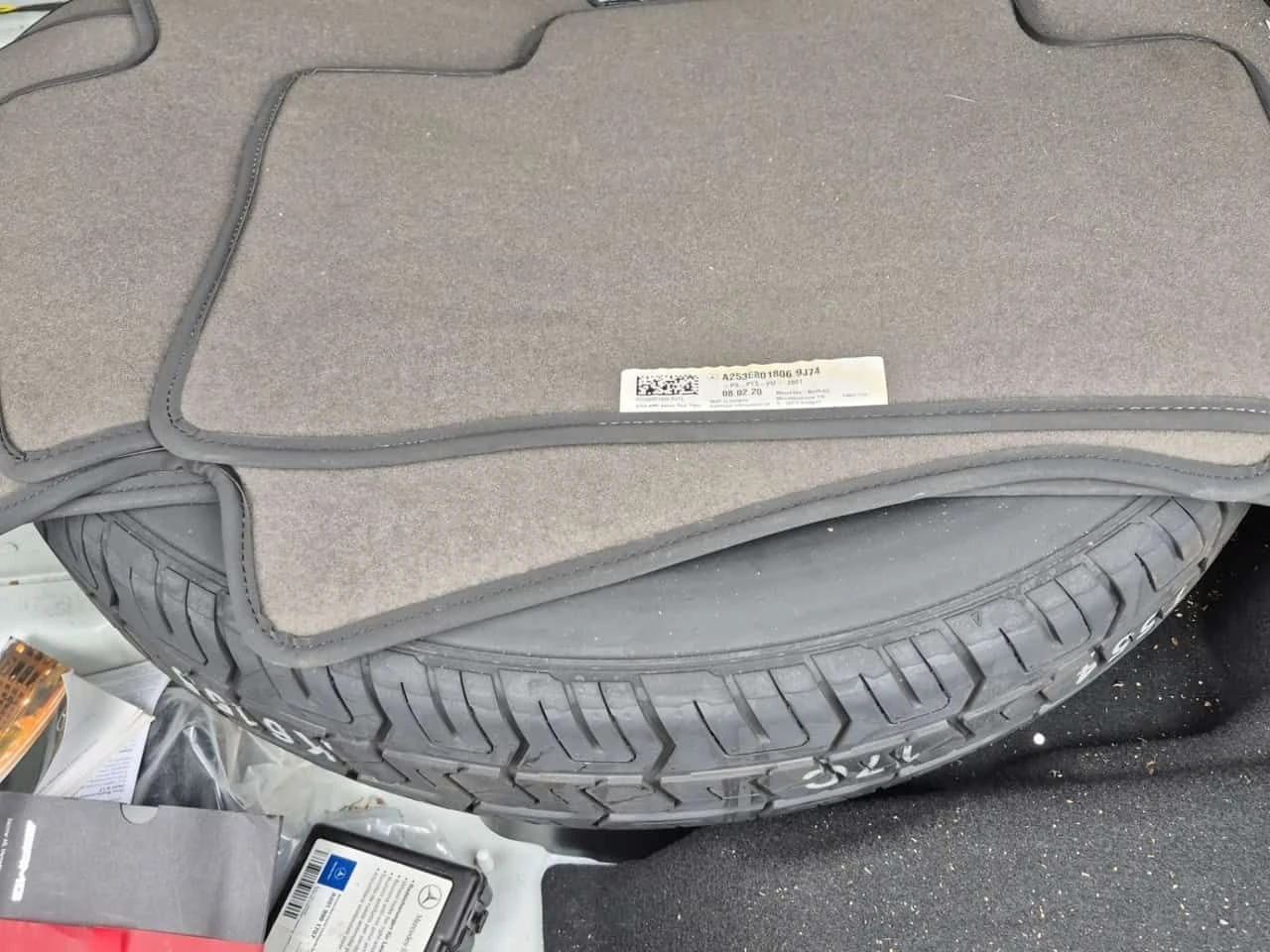Mercedes-Benz GLC * AMG 43 * CARFAX * ЦЕНА ДО БГ, снимка 14 - Автомобили и джипове - 54728123