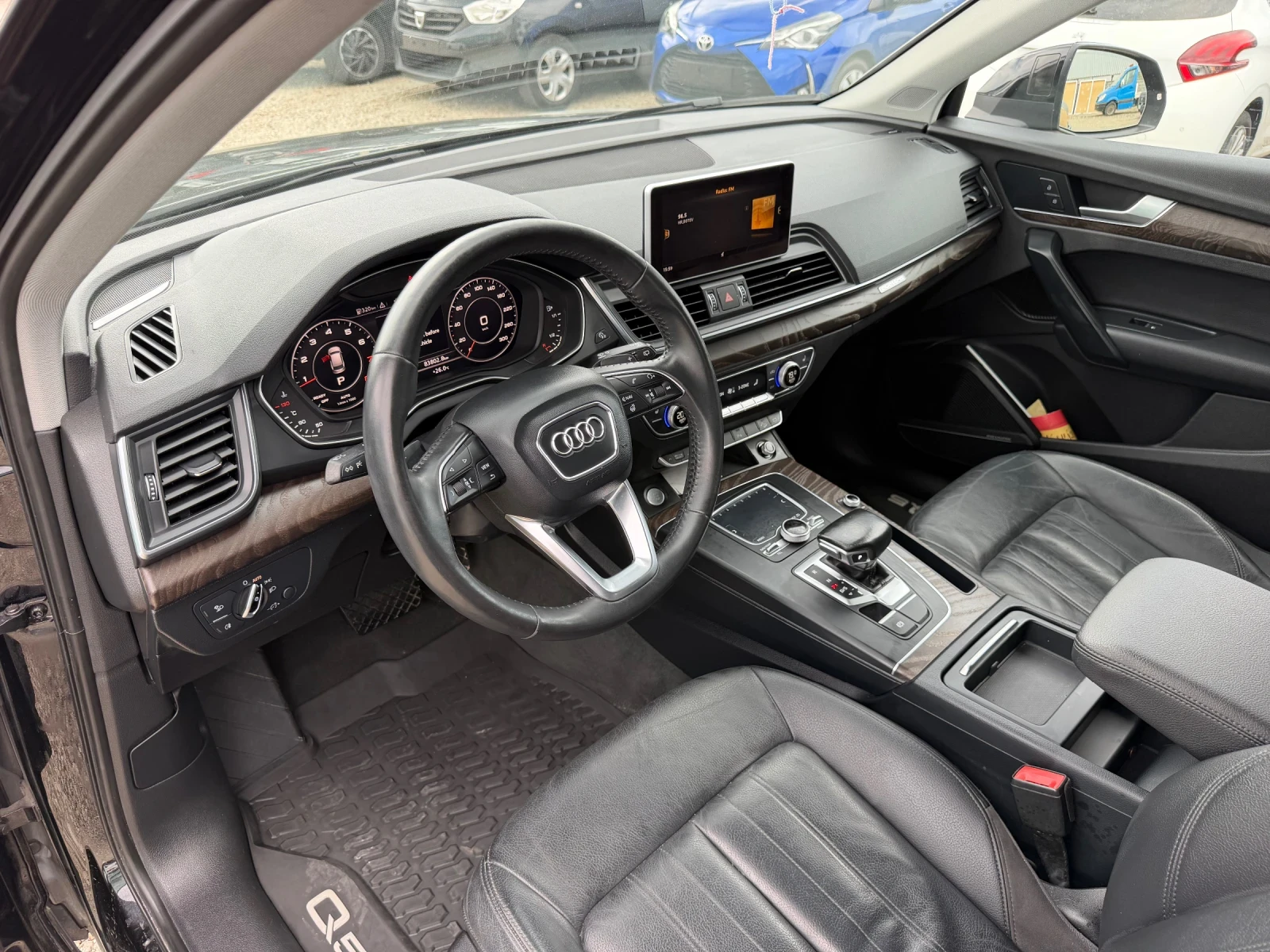 Audi Q5 2.0TSI/B&O/PANORAMA/Full extra/Service book/, снимка 8 - Автомобили и джипове - 54911252