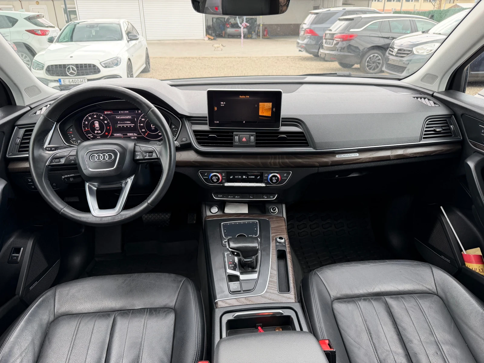 Audi Q5 2.0TSI/B&O/PANORAMA/Full extra/Service book/, снимка 7 - Автомобили и джипове - 54911252