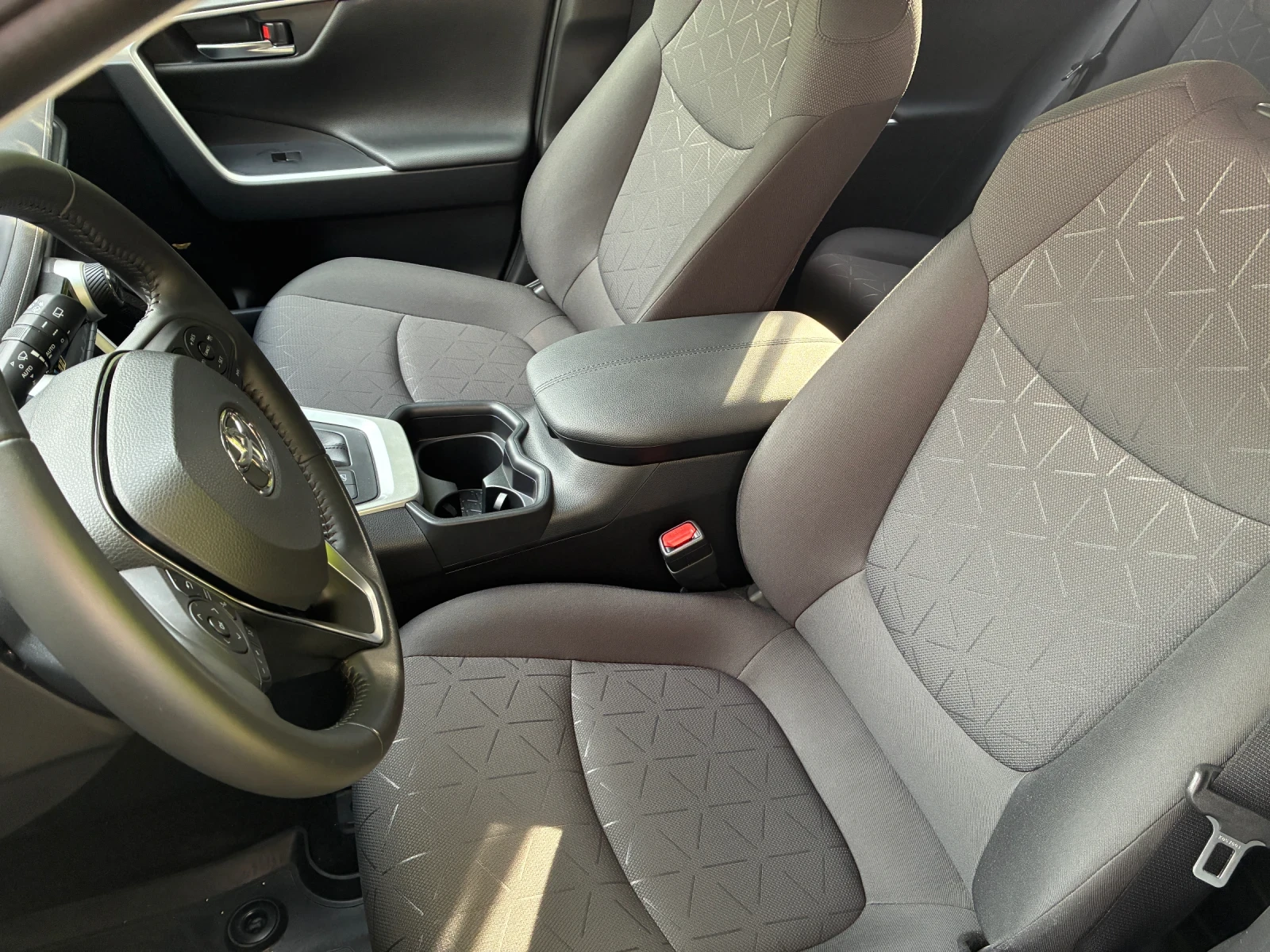 Toyota Rav4 2.0 AWD от България Гаранция до 2031 Лизинг , снимка 3 - Автомобили и джипове - 54954829