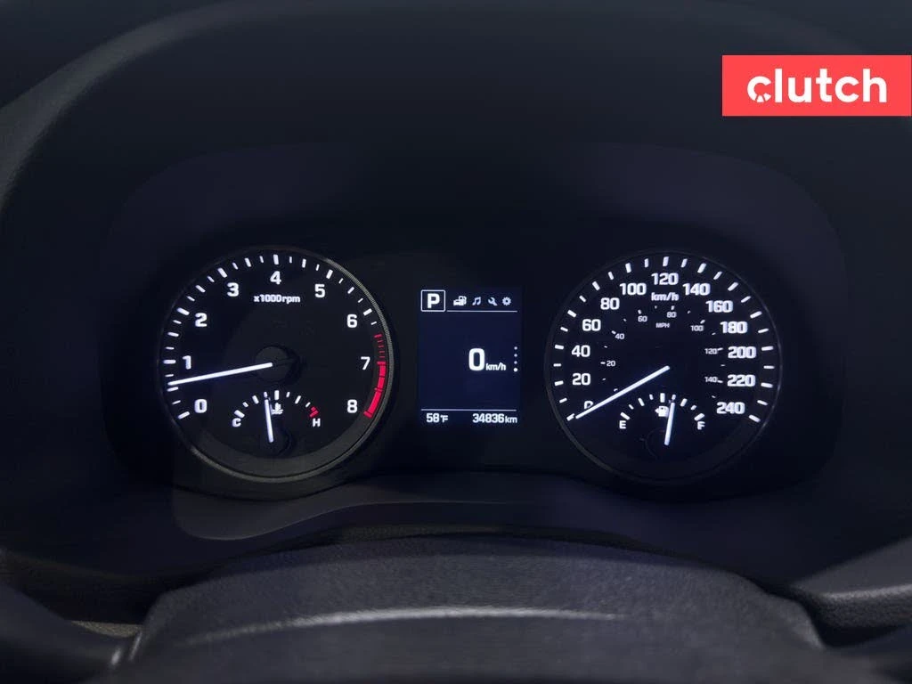 Hyundai Tucson 2.0 FWD, снимка 10 - Автомобили и джипове - 55217394