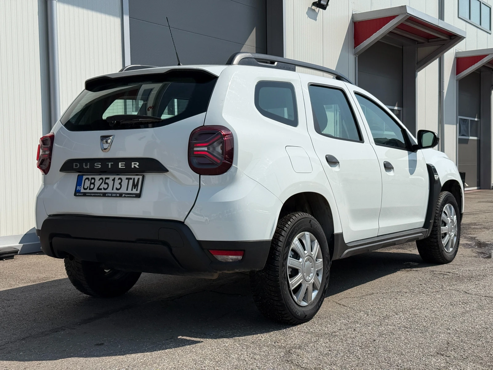 Dacia Duster 1.5 dci 4x4 върнат от Лизинг Реален пробег, снимка 4 - Автомобили и джипове - 55434427