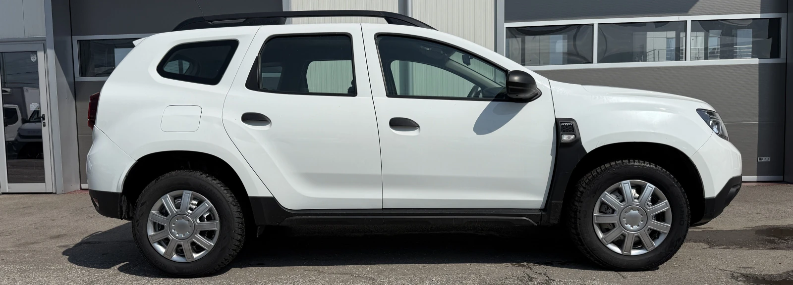 Dacia Duster 1.5 dci 4x4 върнат от Лизинг Реален пробег, снимка 16 - Автомобили и джипове - 55434427