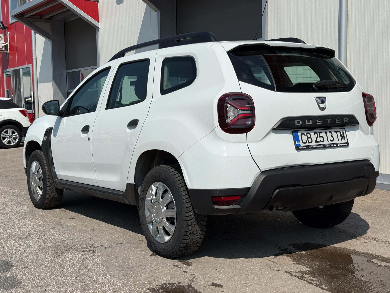 Dacia Duster 1.5 dci 4x4 върнат от Лизинг Реален пробег, снимка 2 - Автомобили и джипове - 55434427