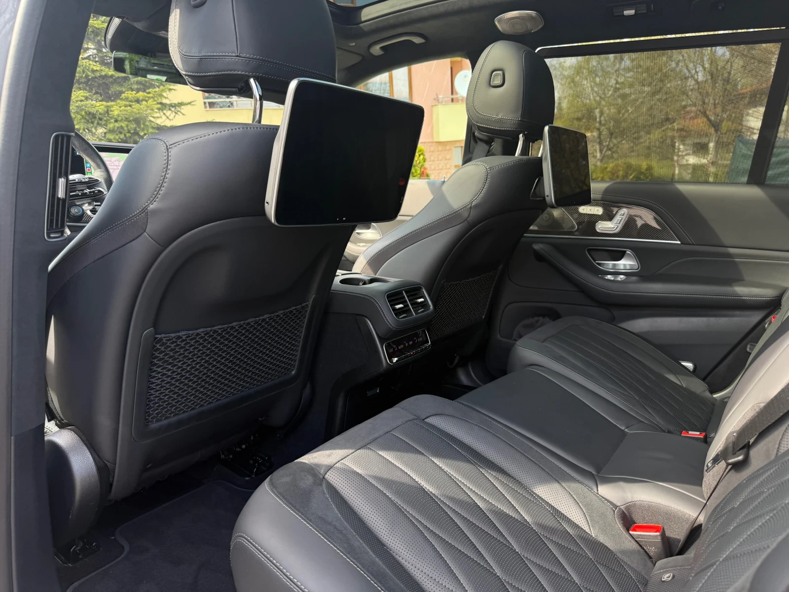 Mercedes-Benz GLS 63 AMG  БАРТЕР И ЗА ПО СКЪПА гаранция до 01. 2028 , снимка 10 - Автомобили и джипове - 55496693