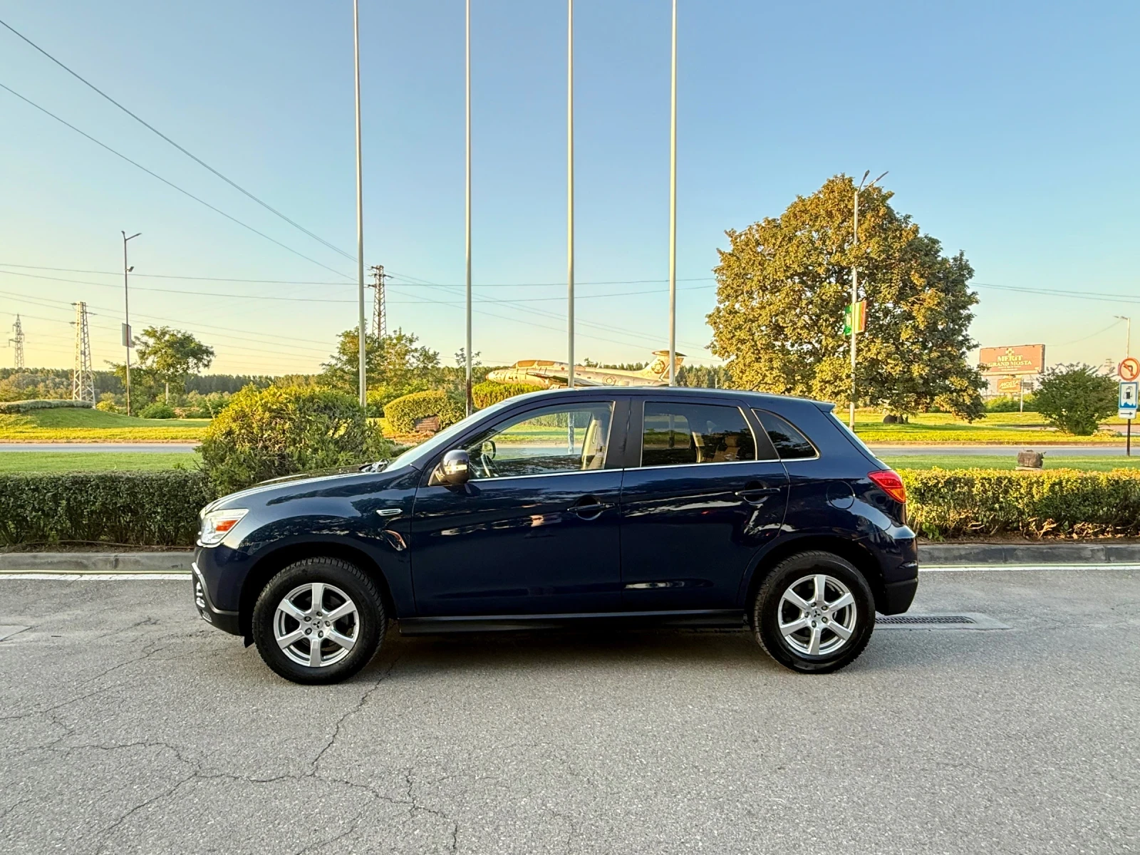 Mitsubishi ASX 1.6 Бензин, снимка 5 - Автомобили и джипове - 55526356