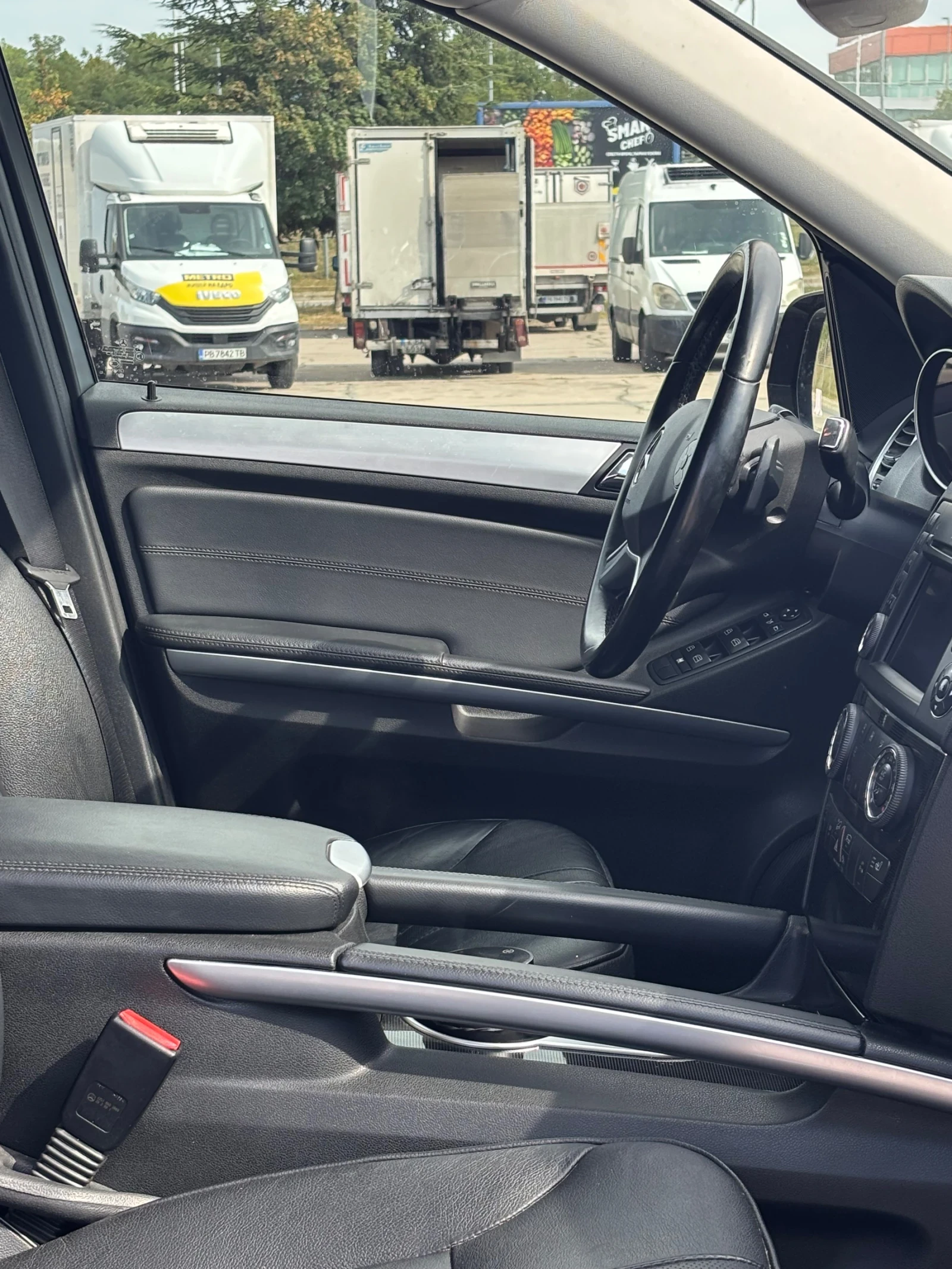 Mercedes-Benz ML 350, снимка 9 - Автомобили и джипове - 55908668