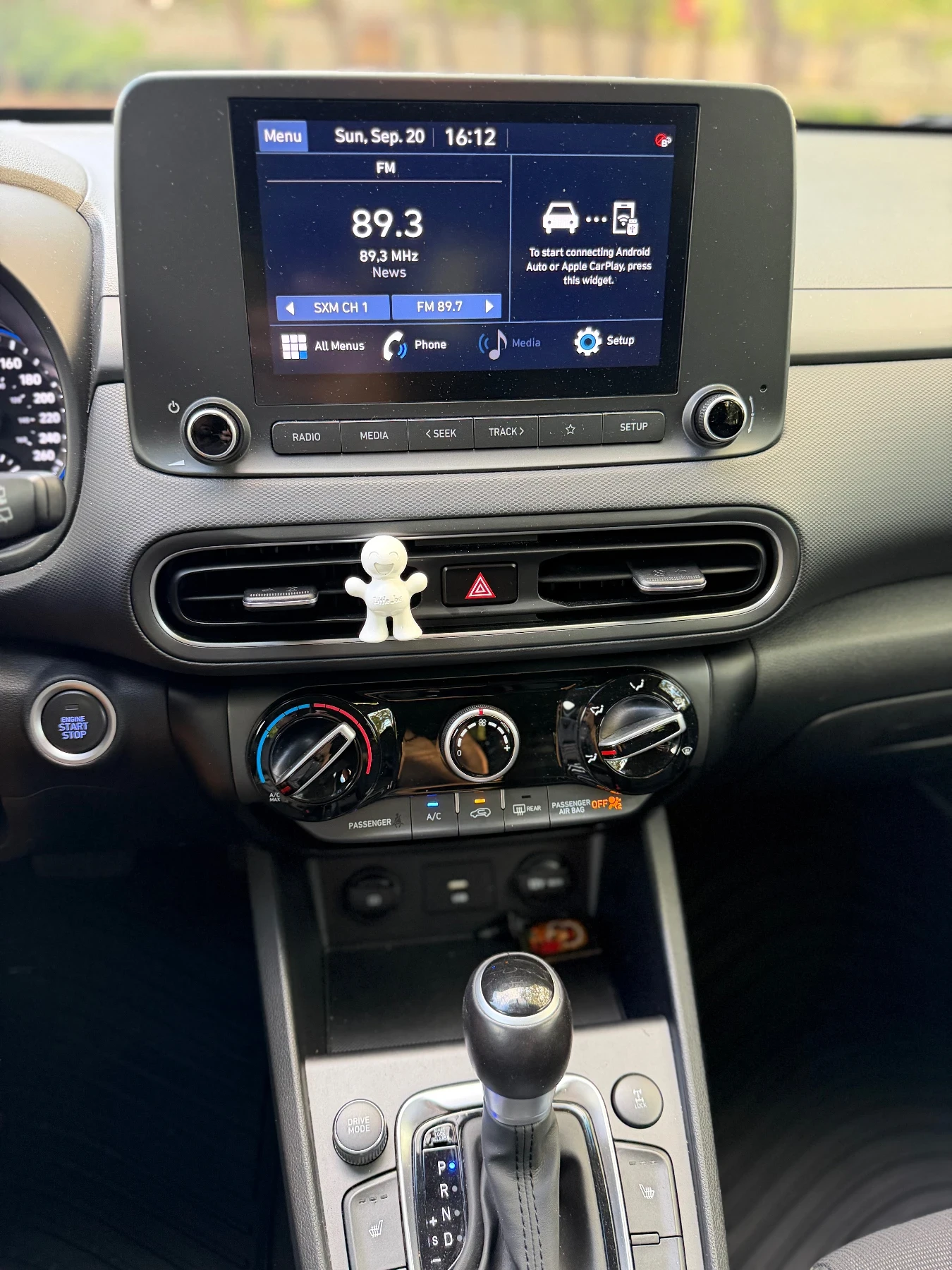 Hyundai Kona 2.0MPI* 4х4* FACELIFT, снимка 12 - Автомобили и джипове - 56665204