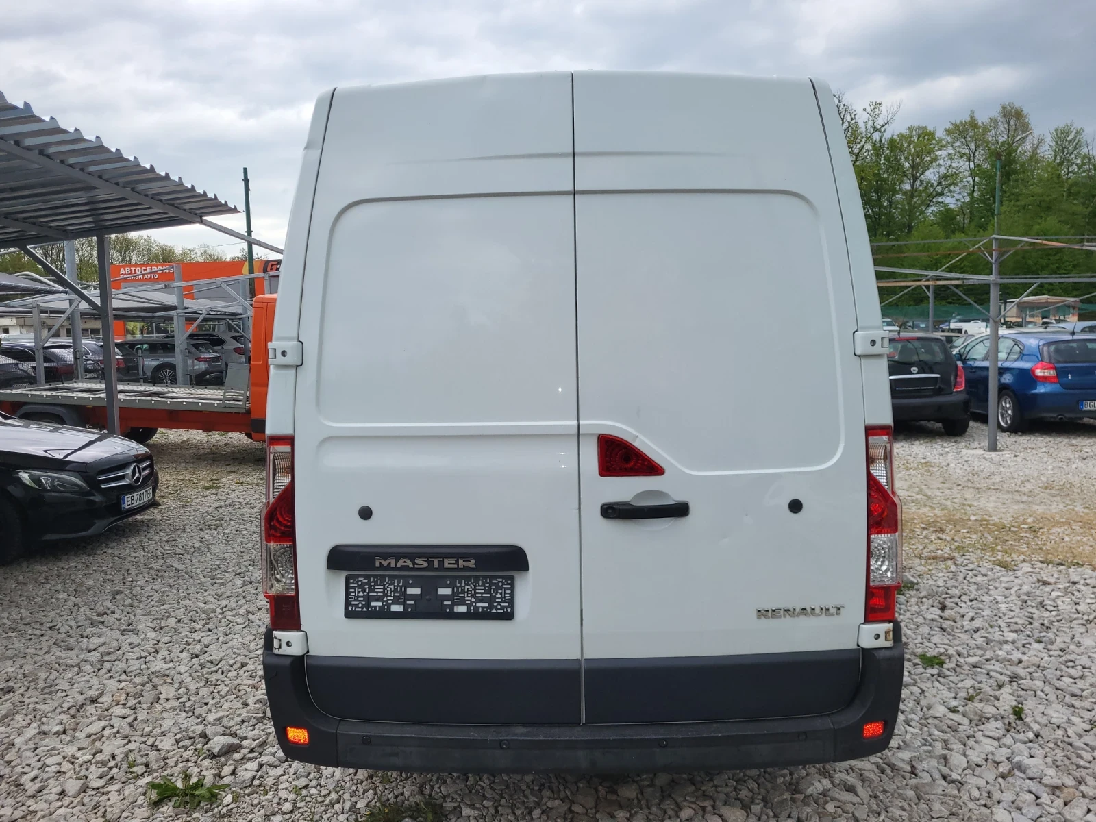 Renault Master 2.3 DCI Klimatik, снимка 5 - Бусове и автобуси - 54399760