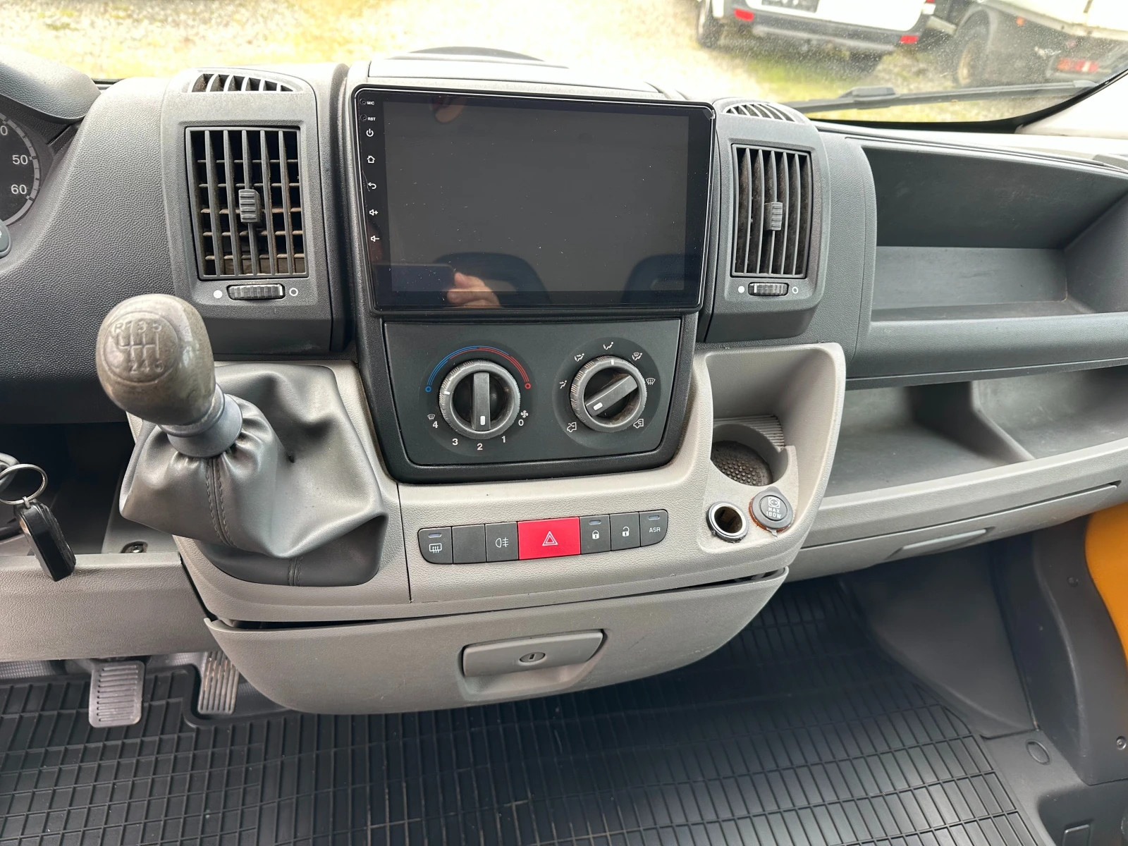 Fiat Ducato 2.3JTD, M-JET Professional /MAXI / KAMERA / 7 mest, снимка 6 - Бусове и автобуси - 54613642