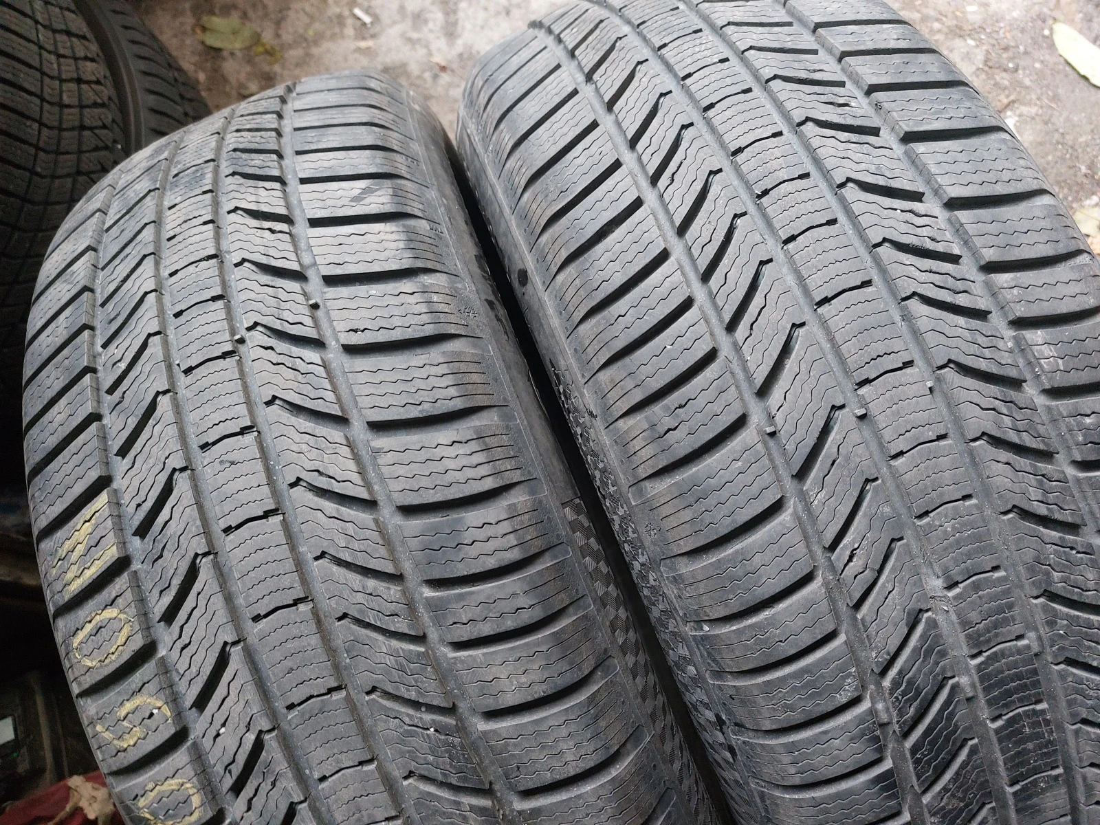 ���� 235/55R18 | Mobile.bg � ����������� 2
