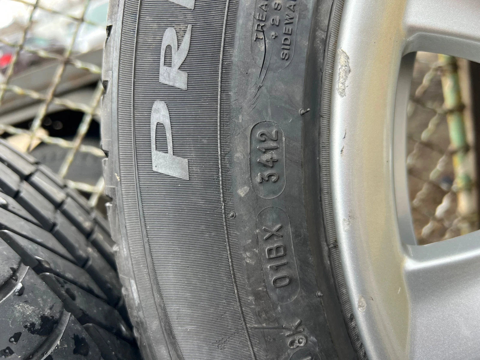 Гуми с джанти Goodyear 225/55R17, снимка 8 - Гуми и джанти - 53930036