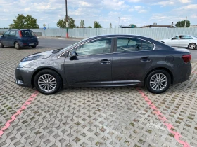 Toyota Avensis 1.8 Бензин / Реални 135 000км, снимка 2