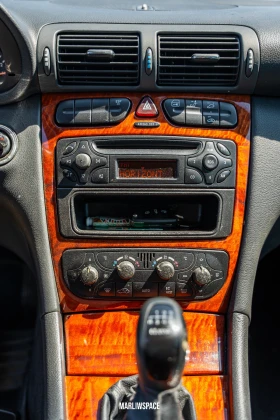 Mercedes-Benz C 200, снимка 10