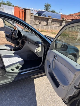 Mercedes-Benz C 200, снимка 9