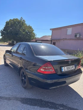 Mercedes-Benz C 200, снимка 4