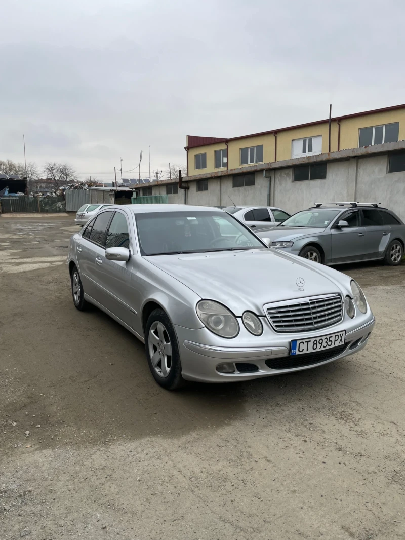 Mercedes-Benz E 260, снимка 3 - Автомобили и джипове - 48248149