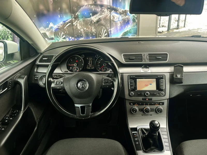 VW Passat 2.0TDI, снимка 7 - Автомобили и джипове - 48664273