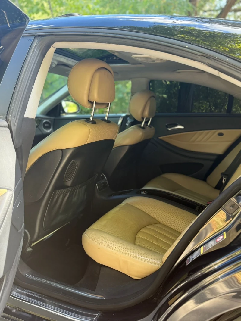 Mercedes-Benz CLS 320 AMG пакет, снимка 16 - Автомобили и джипове - 51760402
