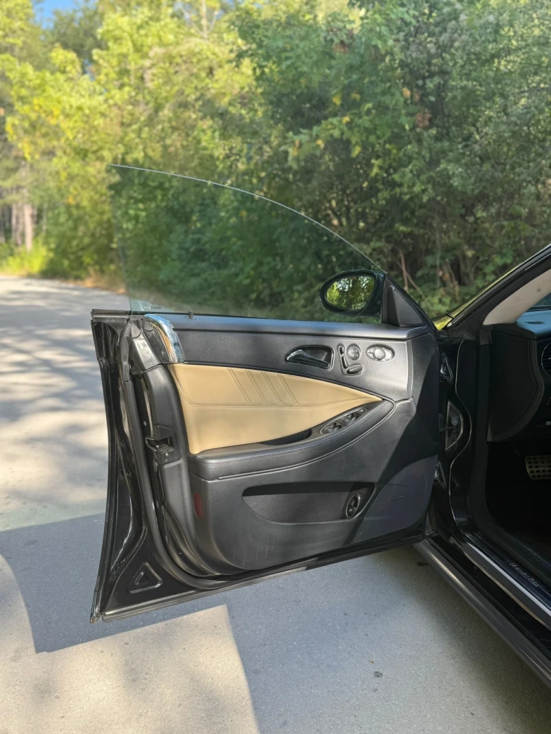 Mercedes-Benz CLS 320 AMG пакет, снимка 12 - Автомобили и джипове - 51760402