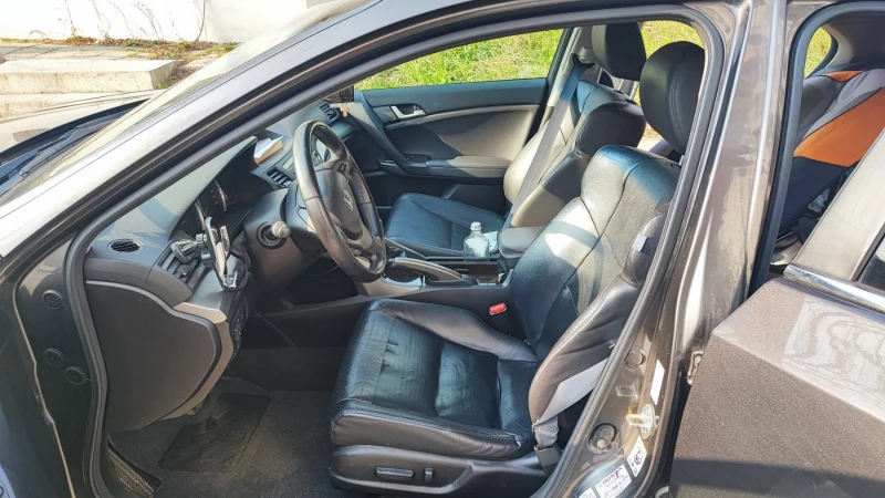 Honda Accord 2.0 Бензин ПЪЛНА СЕРВИЗНА ИСТОРИЯ, С ГАЗОВО , снимка 5 - Автомобили и джипове - 52798301