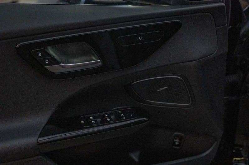 Mercedes-Benz C 300 CDI/9G Tronic/Virtual/Подгрев/Камера/Седан, снимка 10 - Автомобили и джипове - 52298691