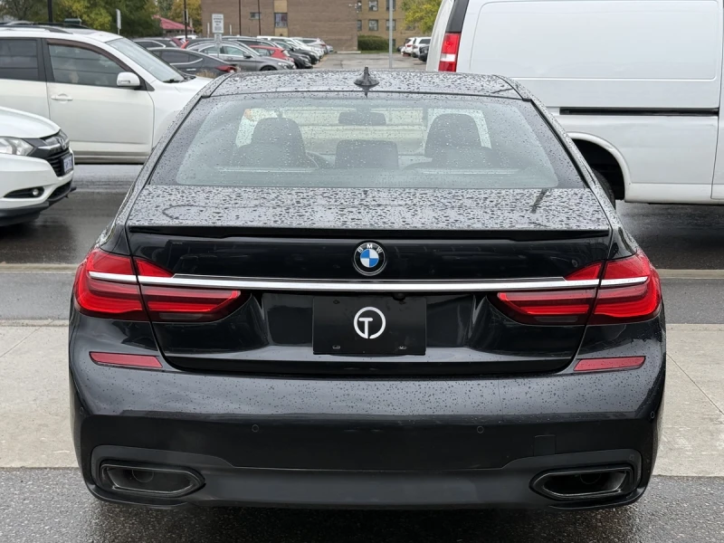 BMW 750 xDrive / M-SPORT / HUD / PANO / H&K / 360, снимка 3 - Автомобили и джипове - 52749690