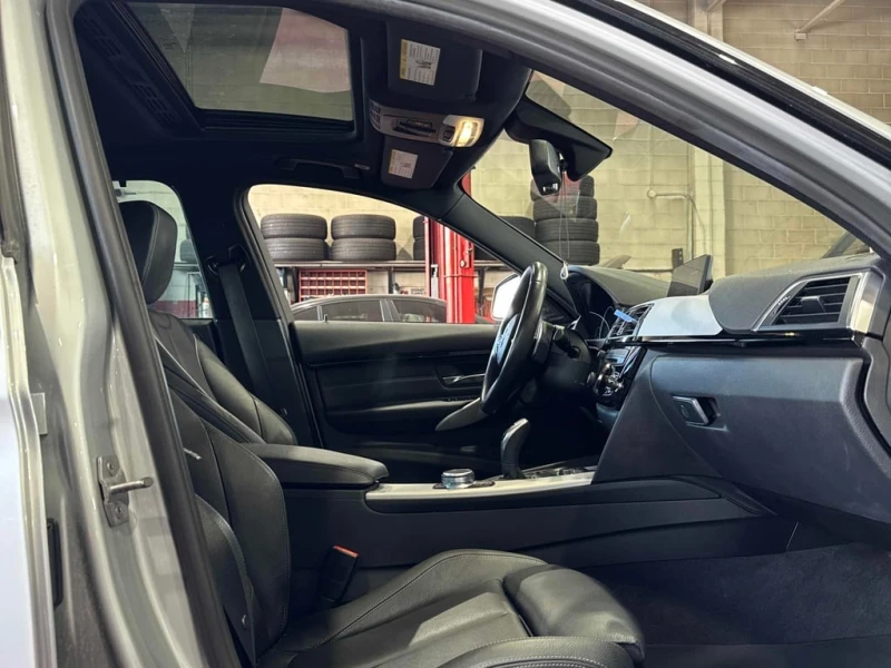 BMW 340 * CARFAX * БЕЗ ПЪРВОНАЧАЛНА ВНОСКА, снимка 14 - Автомобили и джипове - 52669772