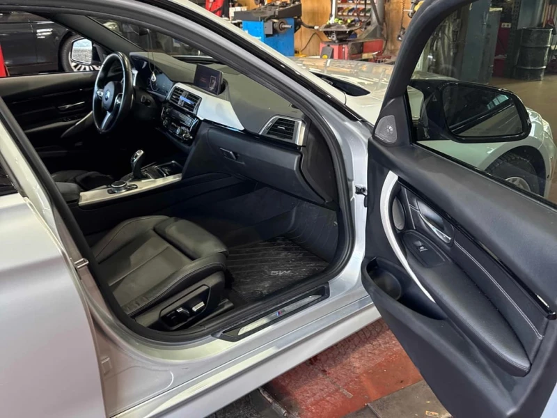 BMW 340 * CARFAX * БЕЗ ПЪРВОНАЧАЛНА ВНОСКА, снимка 15 - Автомобили и джипове - 52669772